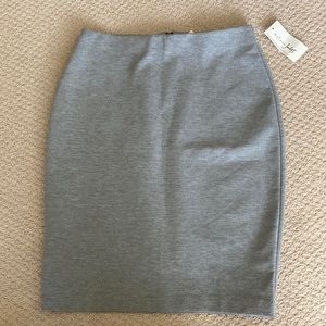 Maison Jules light Heather gray skirt, size small. 96% polyester and 4% spandex